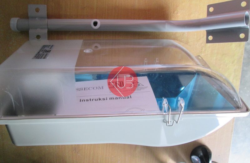 Bossecome Kap Lampu Jalan BE-7006