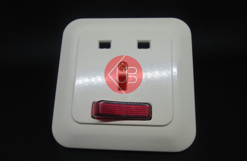 Gracio Stop Kontak AC Cream 4155-11